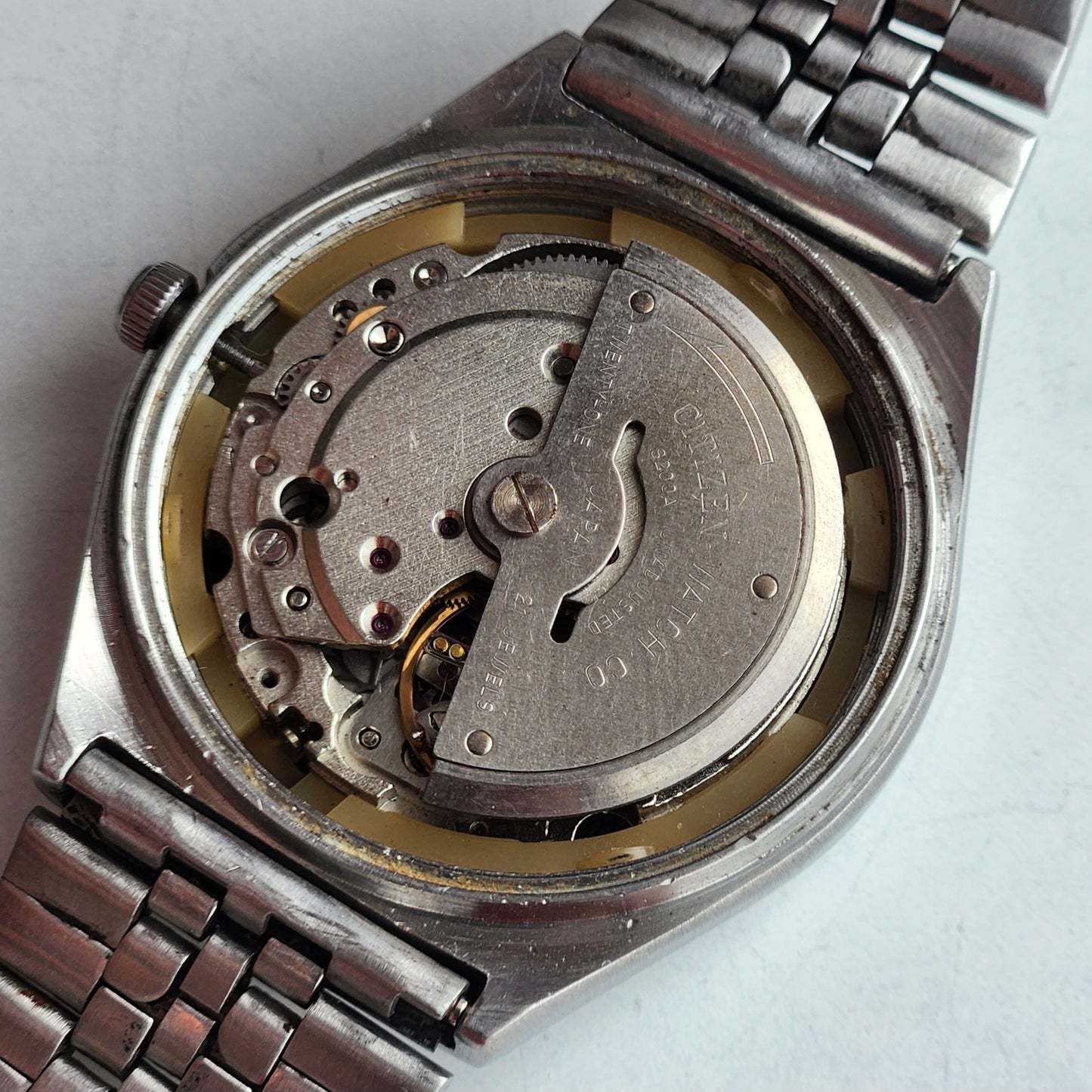 Vintage 1977 Original Citizen Automatic 8200 Black Face 21 Jewels Day-Date Japanese Men's Wrist Watch IN19