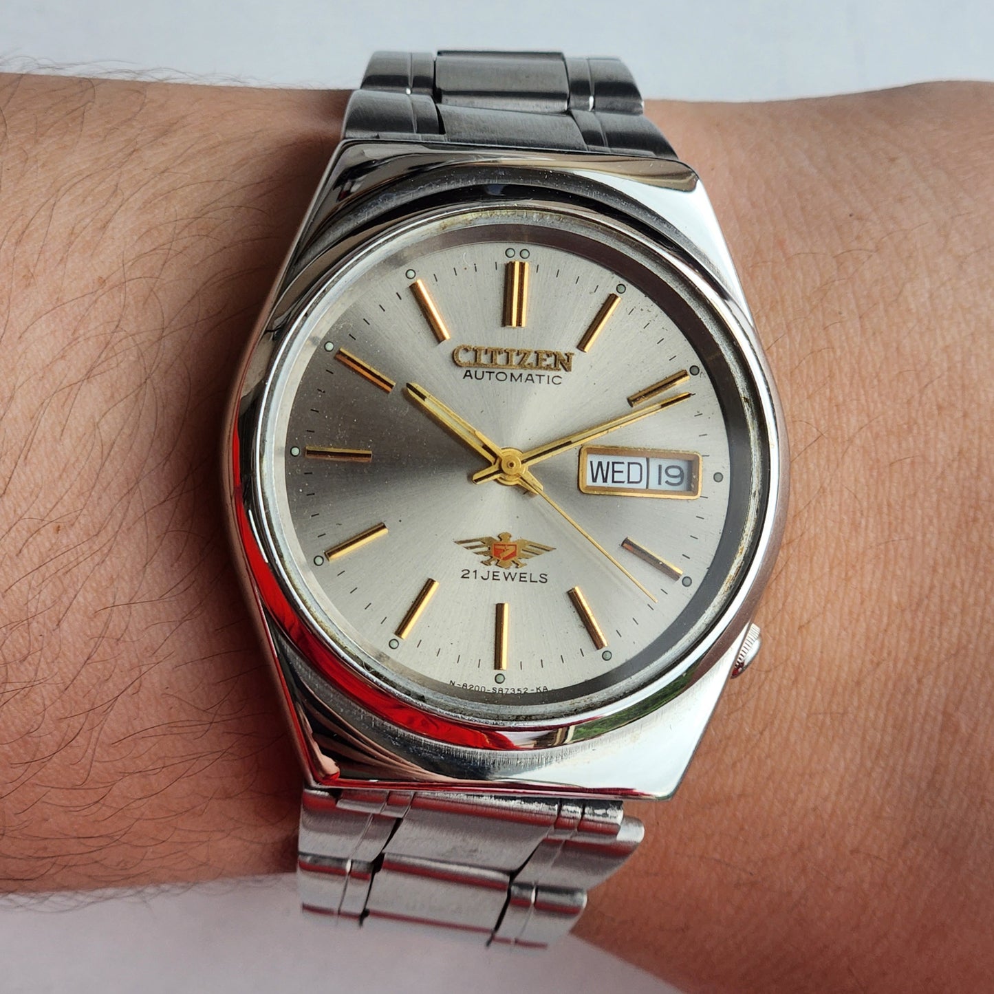 Vintage 1976 Original Citizen Automatic 8200 Silver Face 21 Jewels Day-Date Japanese Men's Wrist Watch IN20