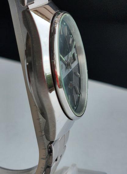 Vintage 1977 Original Citizen Automatic 8200 Grey Face 21 Jewels Day-Date Japanese Men's Wrist Watch IN21