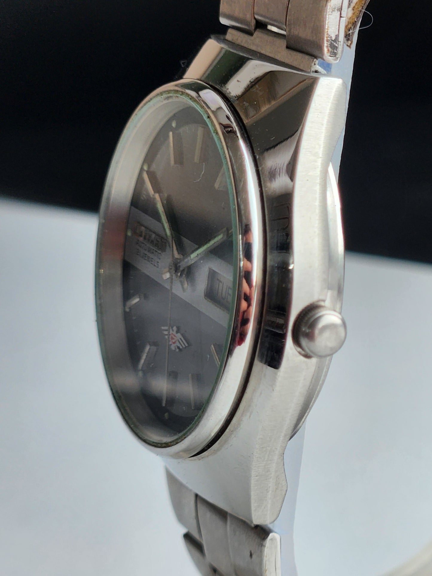 Vintage 1977 Original Citizen Automatic 8200 Grey Face 21 Jewels Day-Date Japanese Men's Wrist Watch IN21