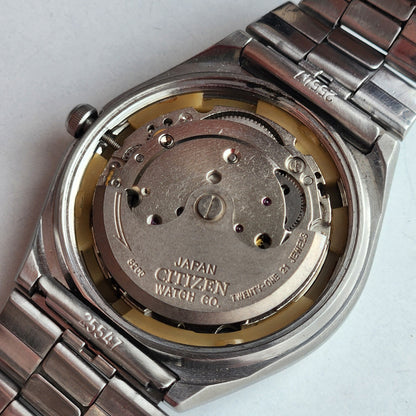 Vintage 1977 Original Citizen Automatic 8200 Grey Face 21 Jewels Day-Date Japanese Men's Wrist Watch IN21