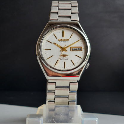 Vintage 1977 Original Citizen Automatic 8200 White Face 21 Jewels Day-Date Japanese Men's Wrist Watch IN22