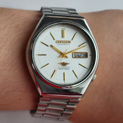 Vintage 1977 Original Citizen Automatic 8200 White Face 21 Jewels Day-Date Japanese Men's Wrist Watch IN22