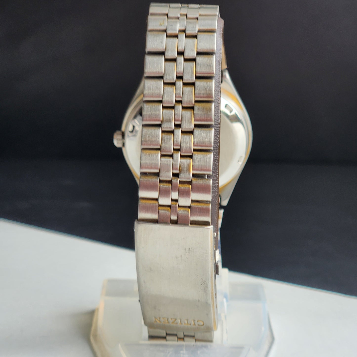 Vintage 1979 Original Citizen Automatic 8200 Brown Face 21 Jewels Day-Date Japanese Men's Wrist Watch IN24