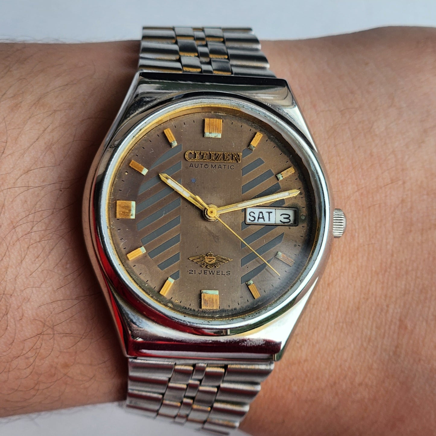 Vintage 1979 Original Citizen Automatic 8200 Brown Face 21 Jewels Day-Date Japanese Men's Wrist Watch IN24