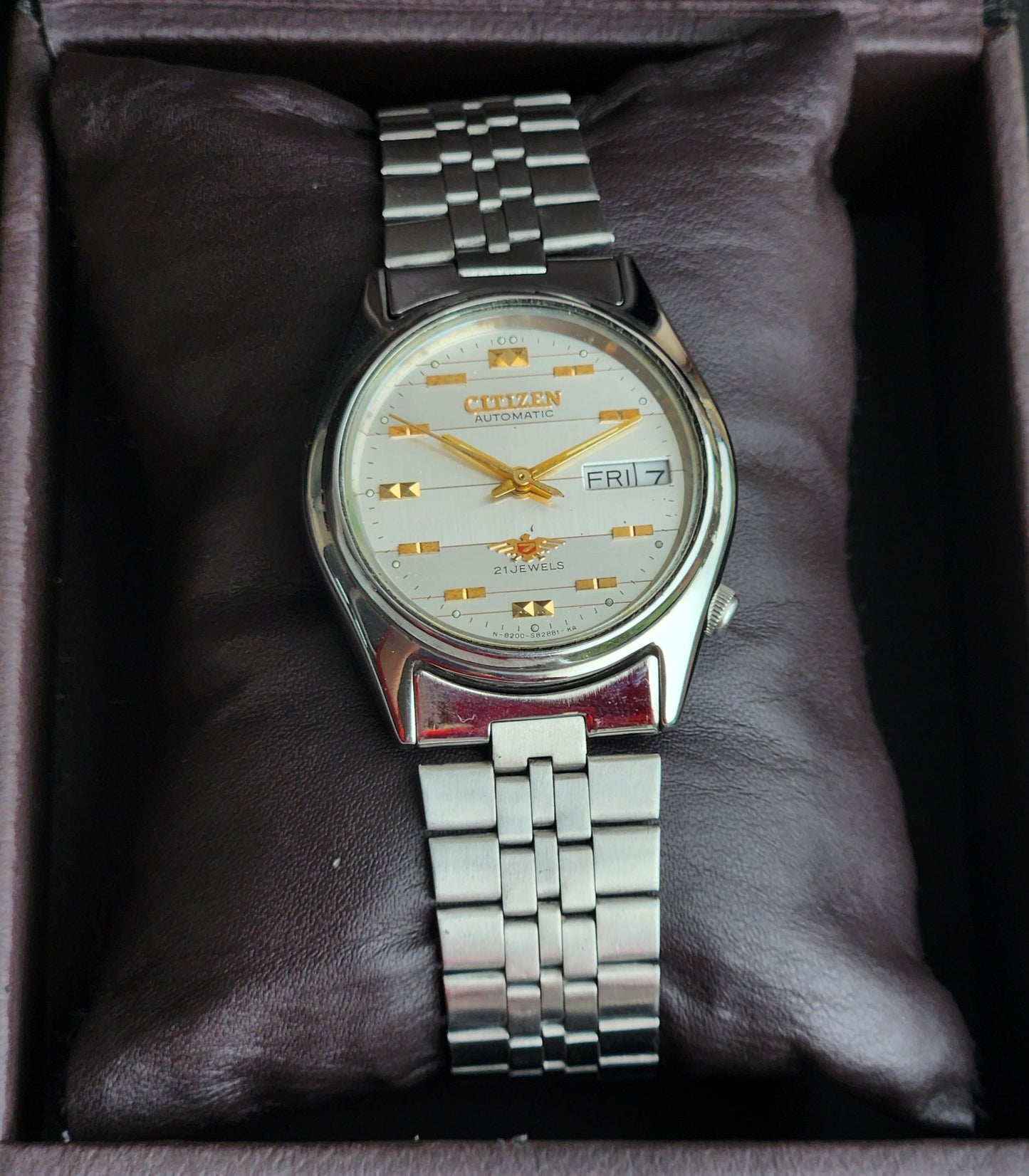 Vintage 1983 Original Citizen Automatic 8200 Silver Face 21 Jewels Day-Date Japanese Men's Wrist Watch IN26