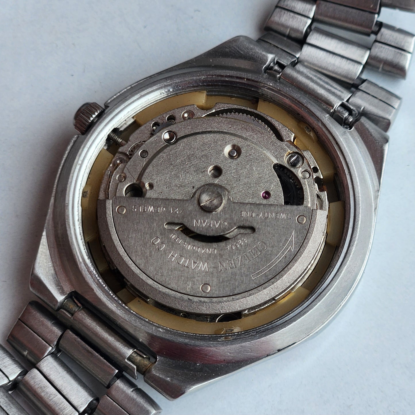 Vintage 1977 Original Citizen Automatic 8200 Cream Face 21 Jewels Day-Date Japanese Men's Wrist Watch IN30