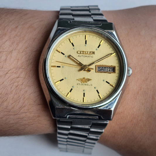 Vintage Original Citizen Automatic 8200 Golden Face 21 Jewels With Exhibition Back Day-Date Japanese Men's Wrist Watch IN33