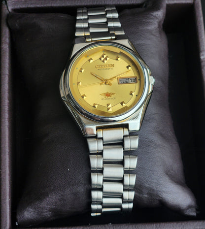 Vintage Original Citizen Automatic 8200 Golden Face 21 Jewels With Exhibition Back Day-Date Japanese Men's Wrist Watch IN35