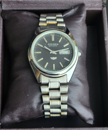 Vintage Original Citizen Automatic 8200 Black Face 21 Jewels With Exhibition Back Day-Date Japanese Men's Wrist Watch IN37