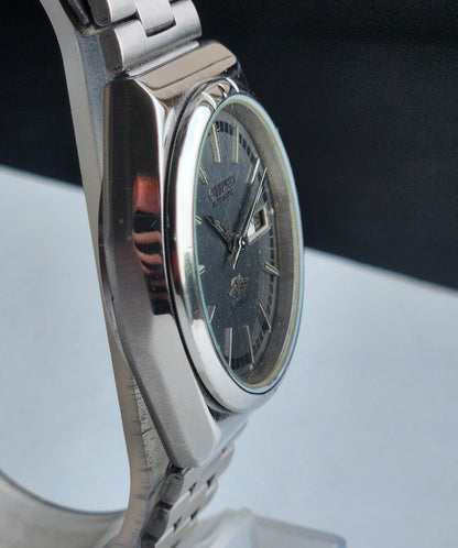 Vintage Original Citizen Automatic 8200 Grey Face 21 Jewels With Exhibition Back Day-Date Japanese Men's Wrist Watch IN39