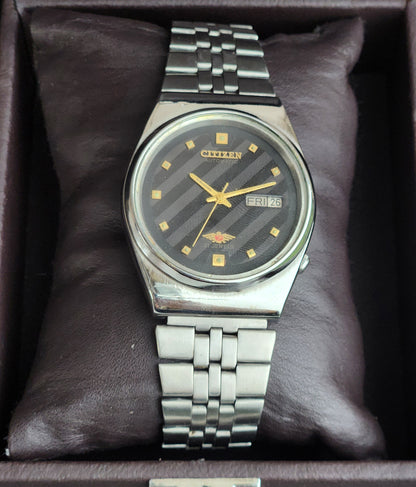 Vintage Original Citizen Automatic 8200 Black Face 21 Jewels With Exhibition Back Day-Date Japanese Men's Wrist Watch IN48