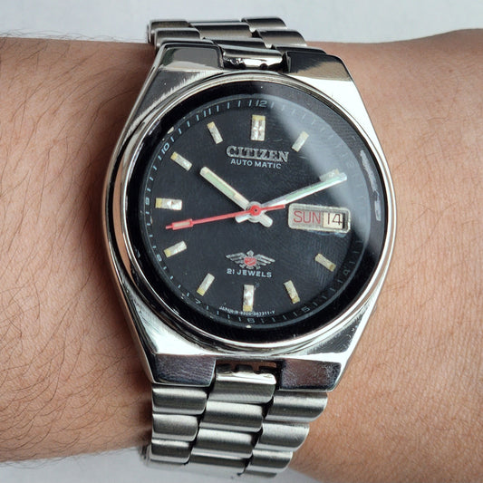 Vintage Original Citizen Automatic 8200 Black Face 21 Jewels With Exhibition Back Day-Date Japanese Men's Wrist Watch IN49