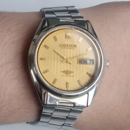 Vintage Original Citizen Automatic 8200 Golden Face 21 Jewels With Exhibition Back Day-Date Japanese Men's Wrist Watch IN50