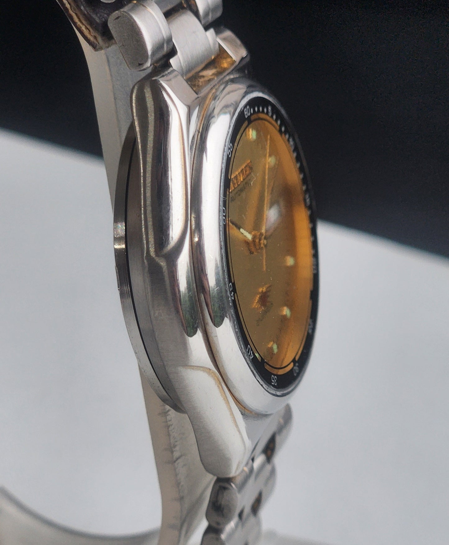 Vintage Original Citizen Automatic 8200 Golden Face 21 Jewels With Exhibition Back Day-Date Japanese Men's Wrist Watch IN51