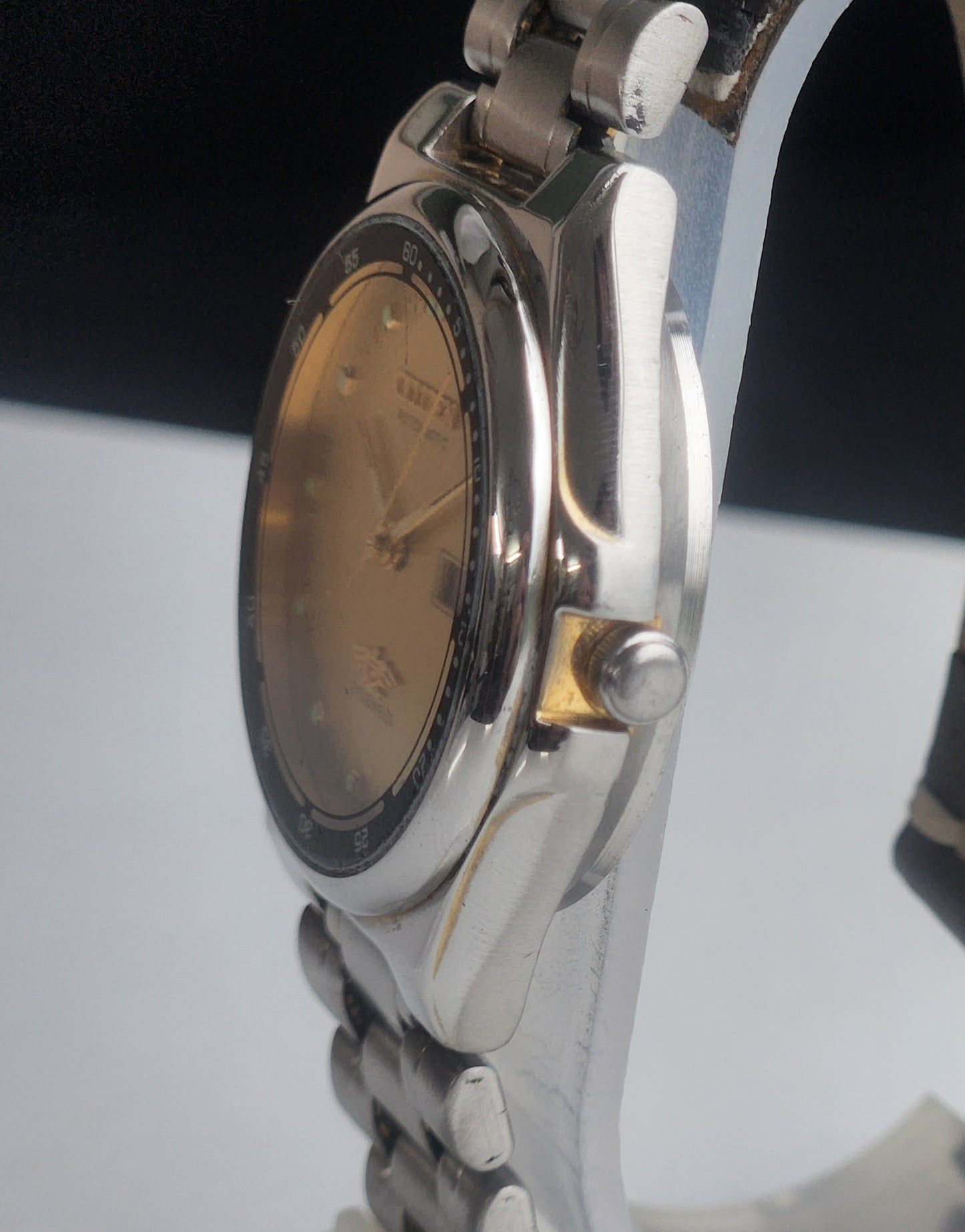 Vintage Original Citizen Automatic 8200 Golden Face 21 Jewels With Exhibition Back Day-Date Japanese Men's Wrist Watch IN51