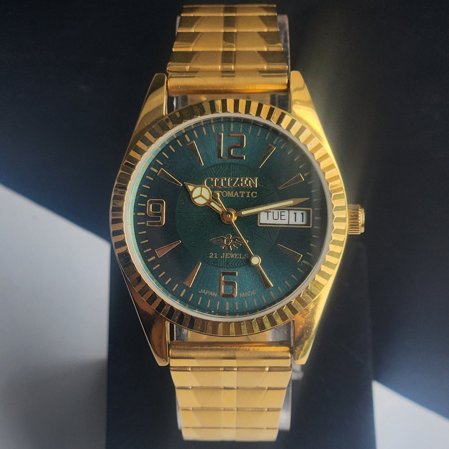 Vintage MOD Citizen Green Face Automatic 21 Jewels Cal. 8200 35MM Fix Bezel Gold Plated Men's Wrist Watch I91