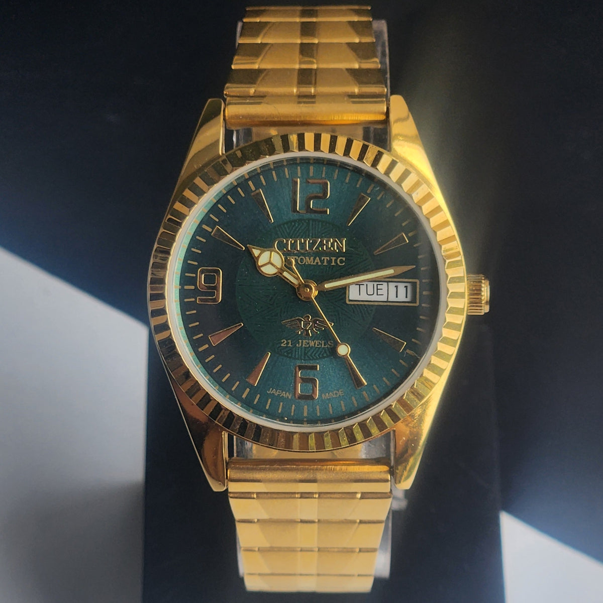 Vintage MOD Citizen Green Face Automatic 21 Jewels Cal. 8200 35MM Fix Bezel Gold Plated Men's Wrist Watch I91