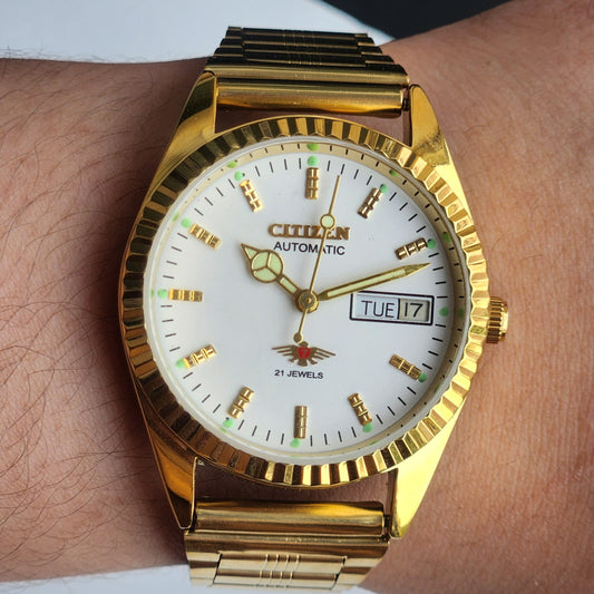 Vintage MOD Citizen White Face Automatic 21 Jewels Cal. 8200 35MM Fix Bezel Gold Plated Men's Wrist Watch J01