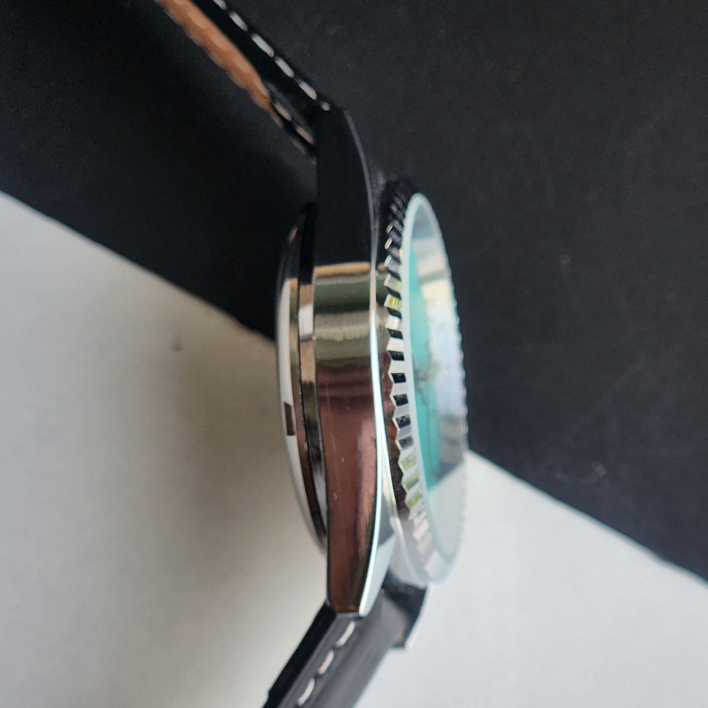 Vintage Mod HMT Kohinoor Devanagari Hand Winding 17 Jewels Sky Blue Face Fluted Bezel Black Croco Leather Strap Men's Wrist Watch J06