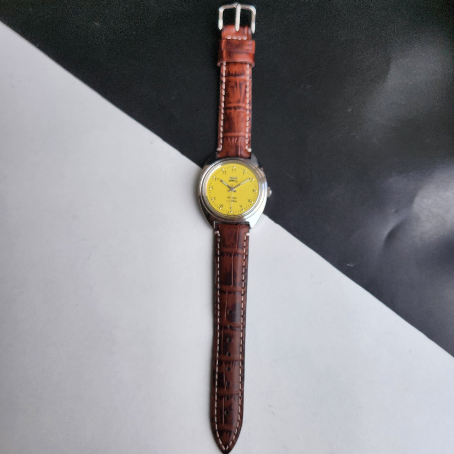 Vintage Mod HMT Kohinoor Devanagari Hand Winding 17 Jewels Yellow Face Brown Croco Leather Strap Men's Wrist Watch J12