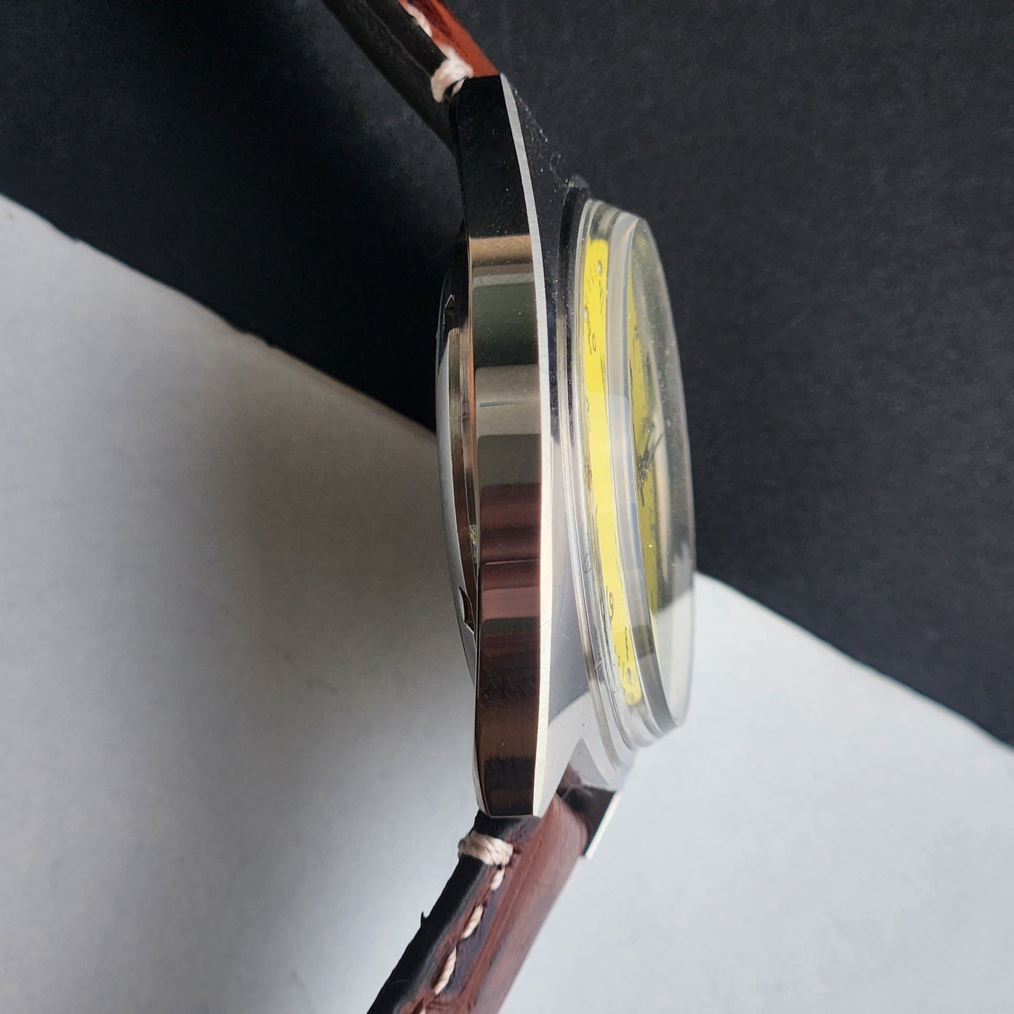 Vintage Mod HMT Kohinoor Devanagari Hand Winding 17 Jewels Yellow Face Brown Croco Leather Strap Men's Wrist Watch J12