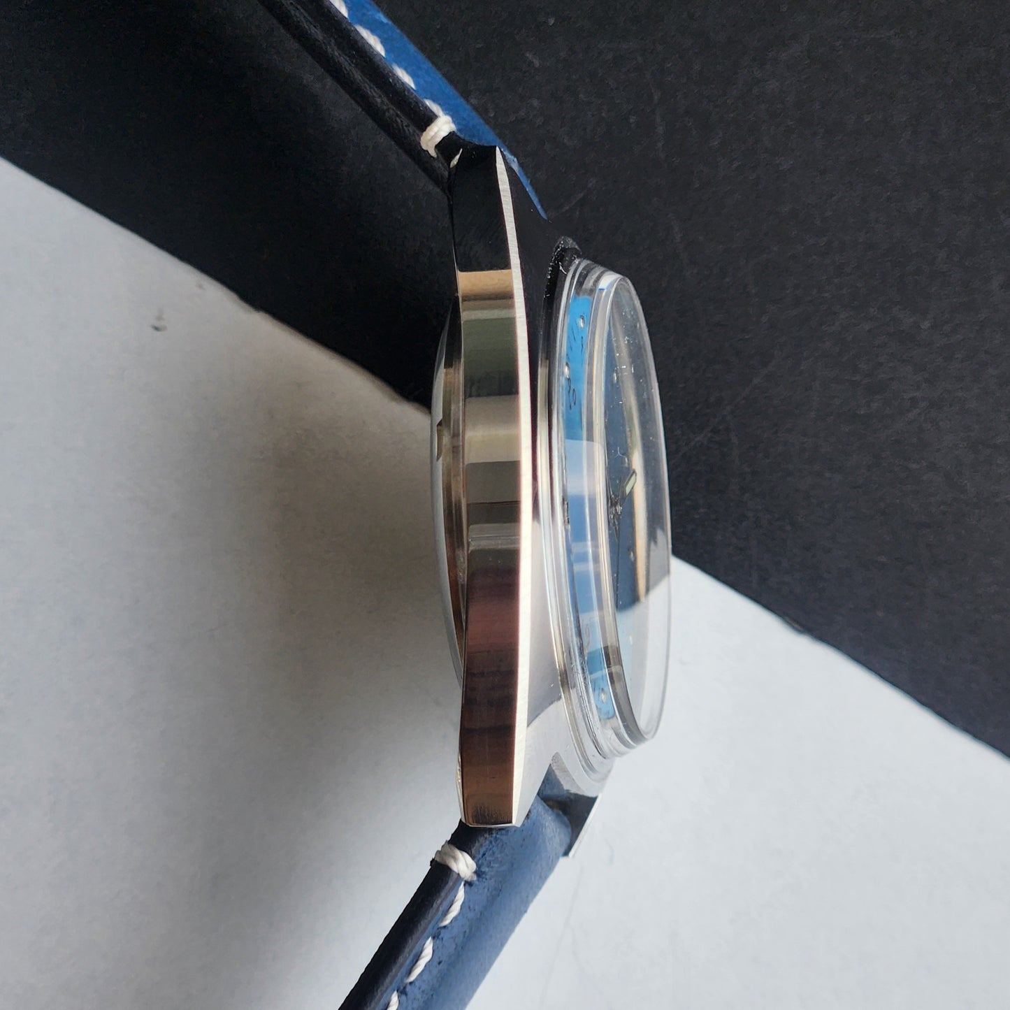 Vintage Mod HMT Kohinoor Devanagari Hand Winding 17 Jewels Sky Blue Face Blue Croco Leather Strap Men's Wrist Watch J14