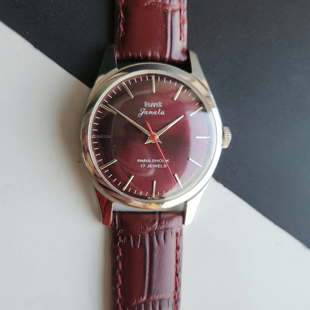 Vintage MOD HMT Janata Hand Winding 17 Jewels Wine Face Red Leather Strap Men's Wrist Watch J0021