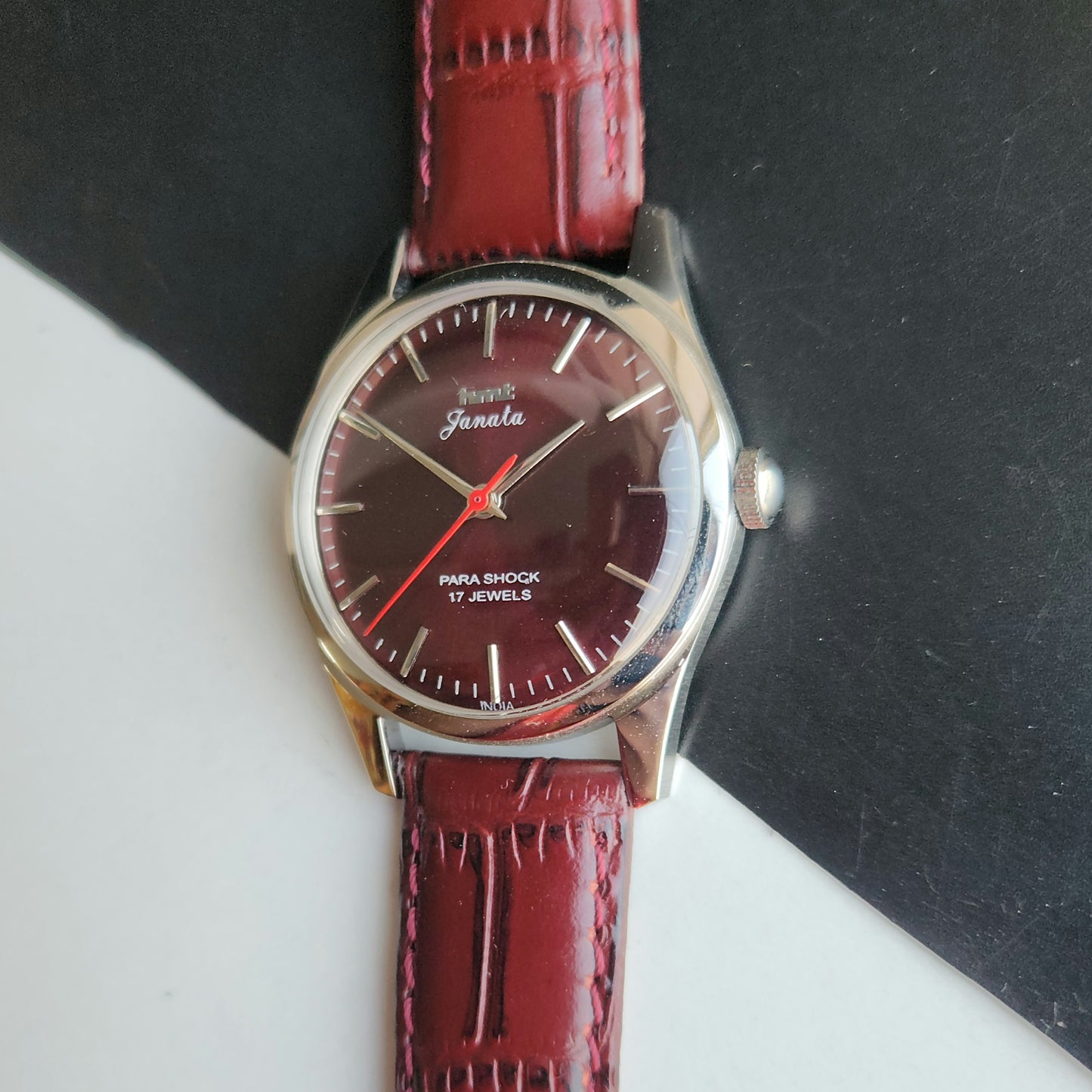 Vintage MOD HMT Janata Hand Winding 17 Jewels Wine Face Red Leather Strap Men's Wrist Watch J21