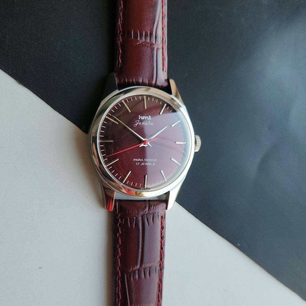 Vintage MOD HMT Janata Hand Winding 17 Jewels Wine Face Red Leather Strap Men's Wrist Watch J0021
