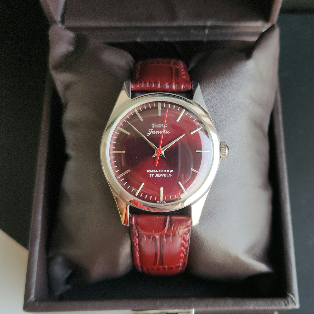 Vintage MOD HMT Janata Hand Winding 17 Jewels Wine Face Red Leather Strap Men's Wrist Watch J0021