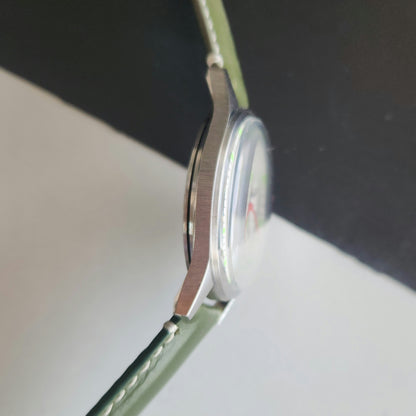 Vintage HMT Jawan Hand Winding 17 Jewels White Face Green Leather Strap Men's Wrist Watch J38