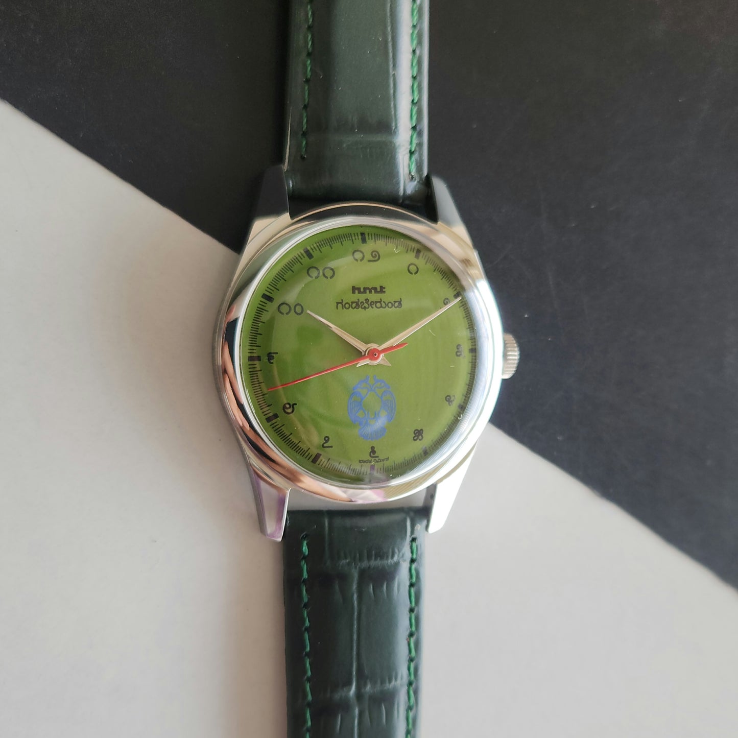 Vintage MOD HMT Gandaberunda Hand Winding 17 Jewels Green Face Green Leather Strap Men's Wrist Watch J42