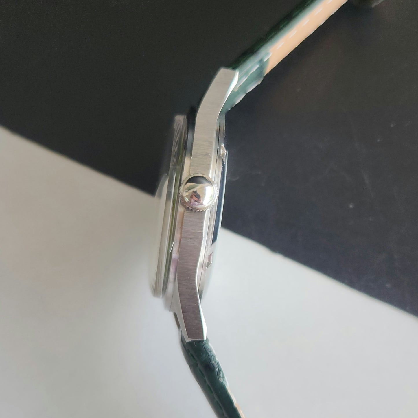 Vintage MOD HMT Gandaberunda Hand Winding 17 Jewels Green Face Green Leather Strap Men's Wrist Watch J42