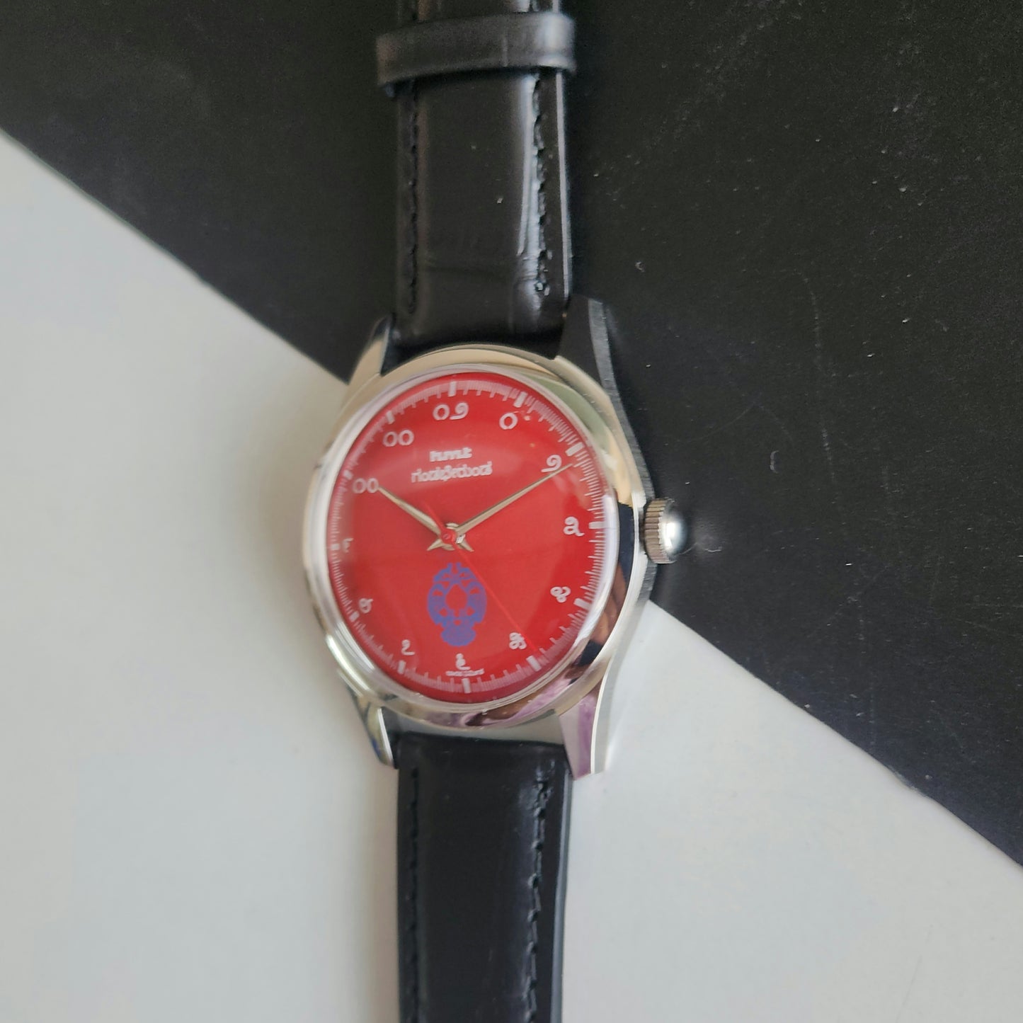 Vintage MOD HMT Gandaberunda Hand Winding 17 Jewels Red Face Black Leather Strap Men's Wrist Watch J44