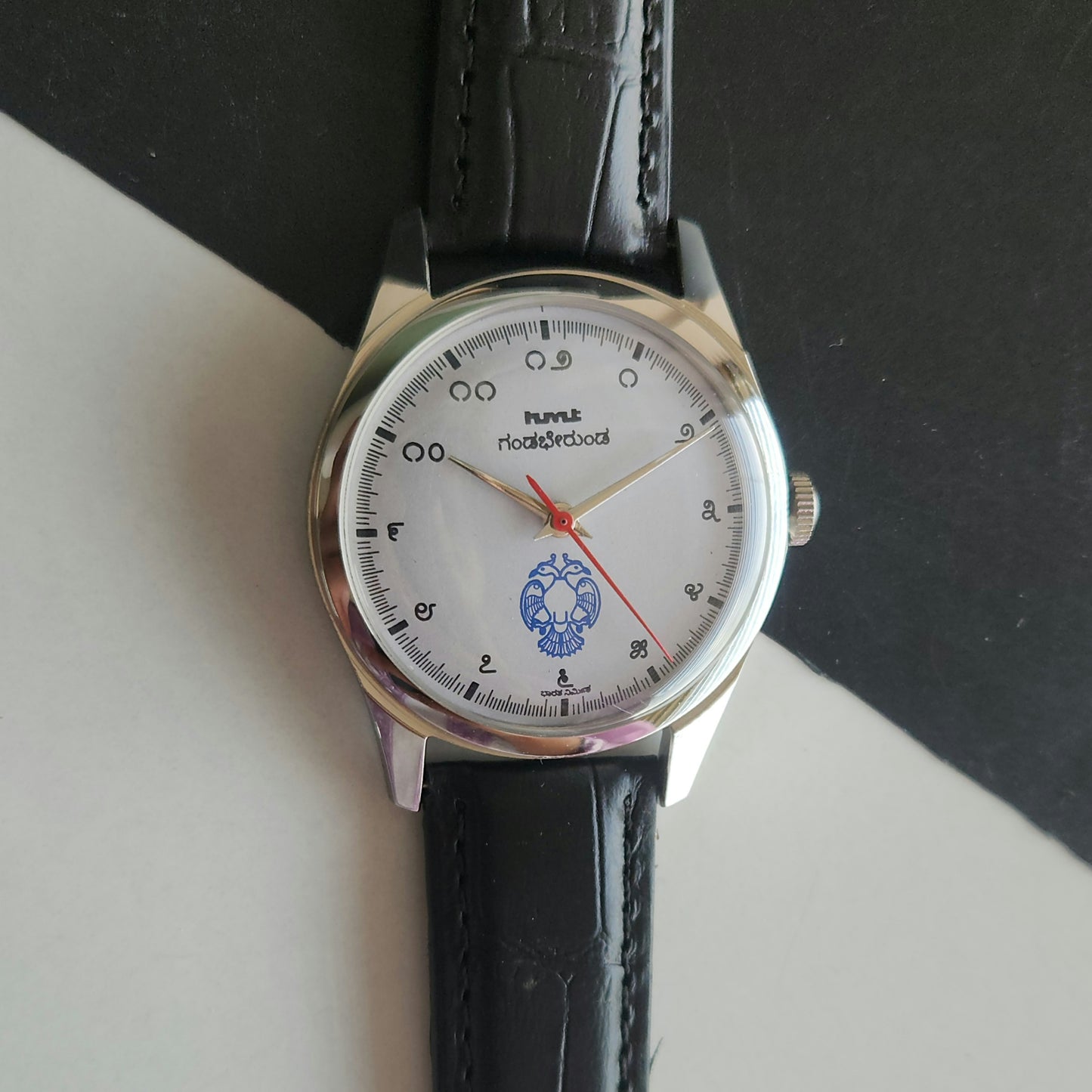 Vintage MOD HMT Gandaberunda Hand Winding 17 Jewels White Face Black Leather Strap Men's Wrist Watch J46
