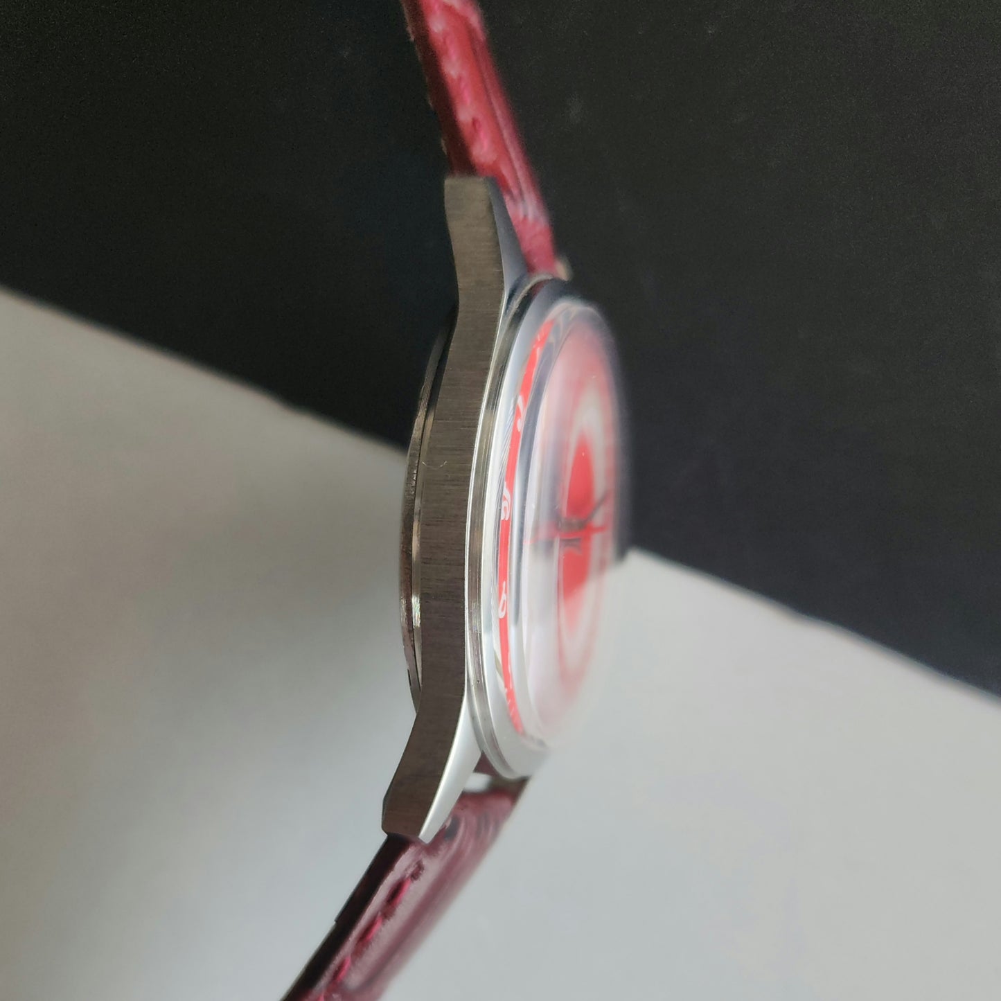 Vintage MOD HMT Janata Bangla Hand Winding 17 Jewels Red Face Red Leather Strap Men's Wrist Watch J34