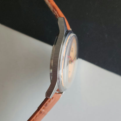 Vintage MOD HMT Janata Bangla Hand Winding 17 Jewels Peach Face Tan Leather Strap Men's Wrist Watch J36