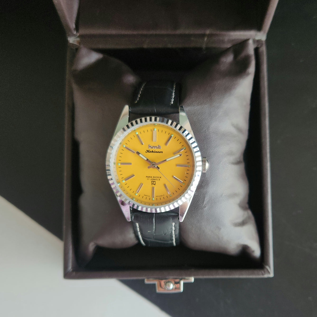 Vintage Mod HMT Kohinoor Hand Winding 17 Jewels Yellow Face Fluted Bezel Black Croco Leather Strap Men's Wrist Watch J47