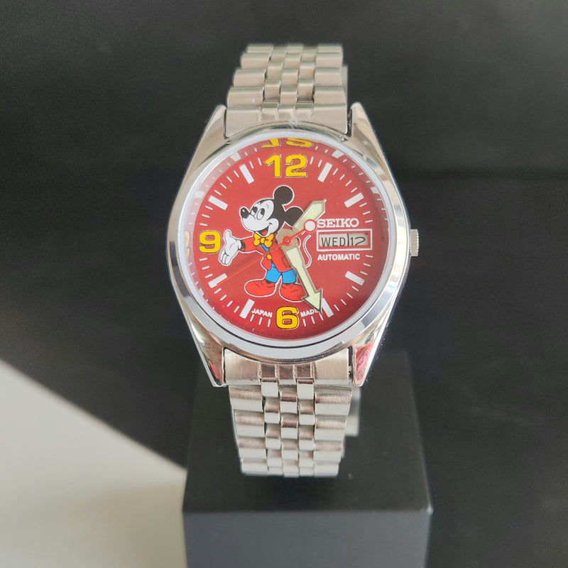 Vintage MOD Seiko 5 Automatic 23 Jewels Cal.6349 Red Face Repainted Mickey Mouse Jubilee Bracelet Men's Wrist Watch J50