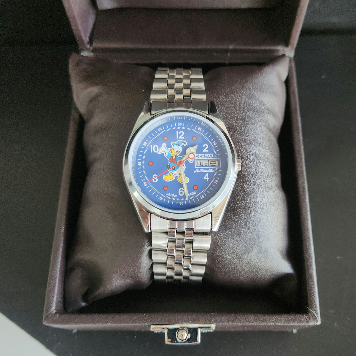 Vintage MOD Seiko 5 Automatic 17 Jewels Cal.6309 Blue Face Repainted Mickey Mouse Jubilee Bracelet Men's Wrist Watch J51