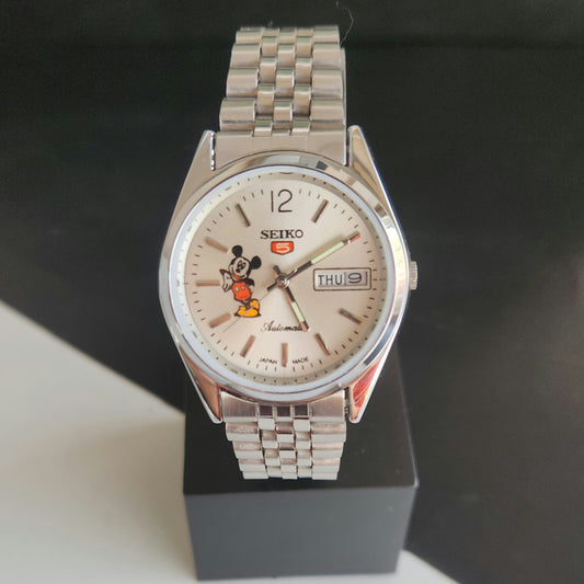 Vintage MOD Seiko 5 Automatic 23 Jewels Cal.6349 Silver Face Repainted Mickey Mouse Jubilee Bracelet Men's Wrist Watch J52
