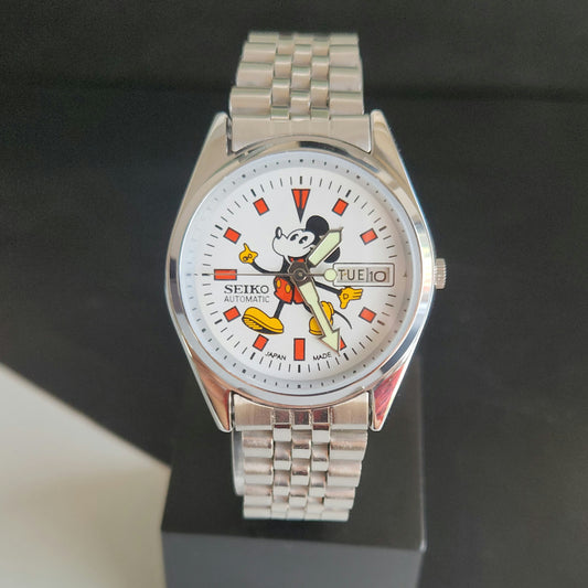 Vintage MOD Seiko 5 Automatic 21 Jewels Cal.6319 White Face Repainted Mickey Mouse Jubilee Bracelet Men's Wrist Watch J54