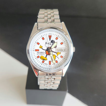 Vintage MOD Seiko 5 Automatic 21 Jewels Cal.6319 White Face Repainted Mickey Mouse Jubilee Bracelet Men's Wrist Watch J54