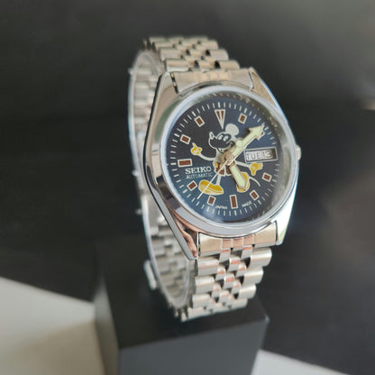Vintage MOD Seiko 5 Automatic 17 Jewels Cal.6309 Blue Face Repainted Mickey Mouse Jubilee Bracelet Men's Wrist Watch J55