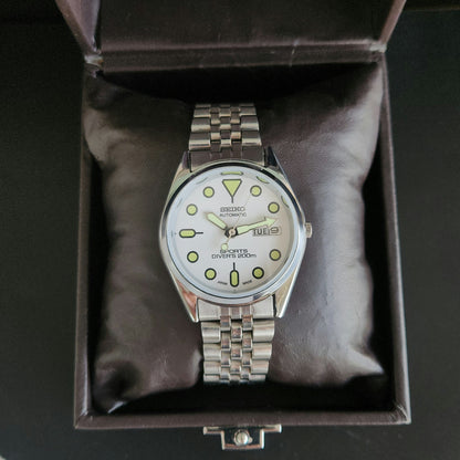 Vintage MOD Seiko 5 Automatic 21 Jewels Cal.6319 White Face Jubilee Bracelet Men's Wrist Watch J60
