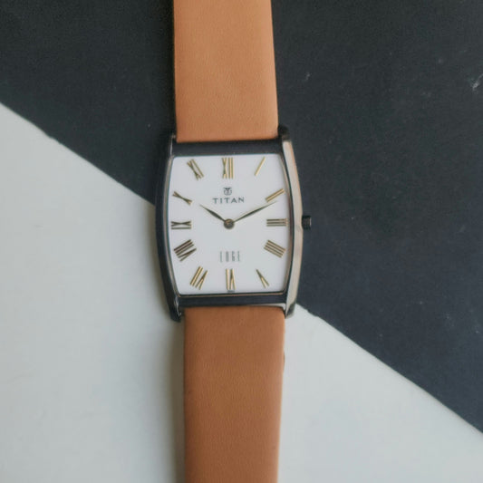 Original TITAN EDGE 1044YCE31 Barrel White Face 29MM Case Men's Watch J67