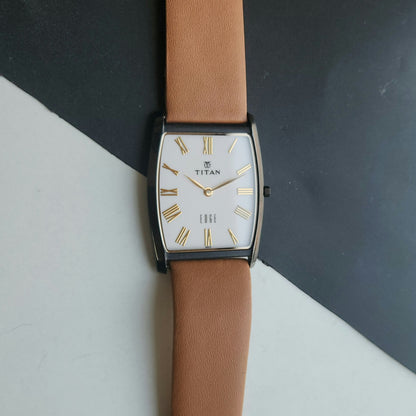 Original TITAN EDGE 1044YCE31 Barrel White Face 29MM Case Men's Watch J67