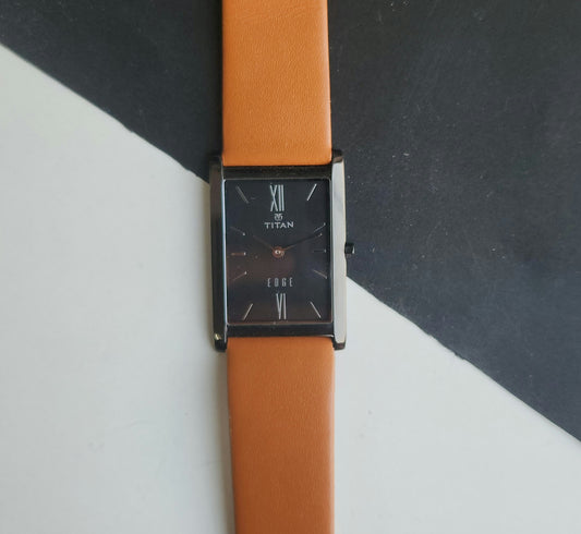 Original TITAN EDGE 1043YBA Rectangle Black Face 25MM Case Men's Watch J69