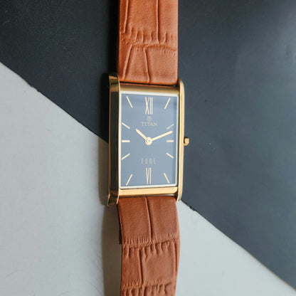 Original TITAN EDGE 1043YCD31 Rectangular Black Face 25MM Case Men's Watch J70